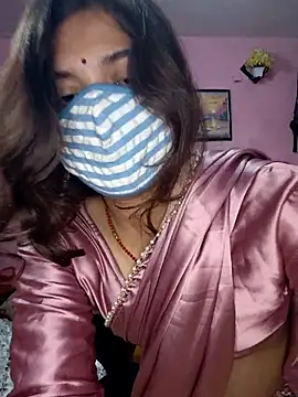 hiddennisha online show from 03/11/26, 06:58