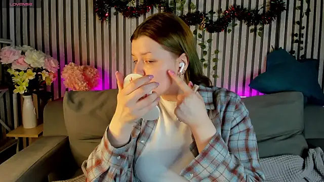 Michele Greenn online show from 01/12/26, 01:11