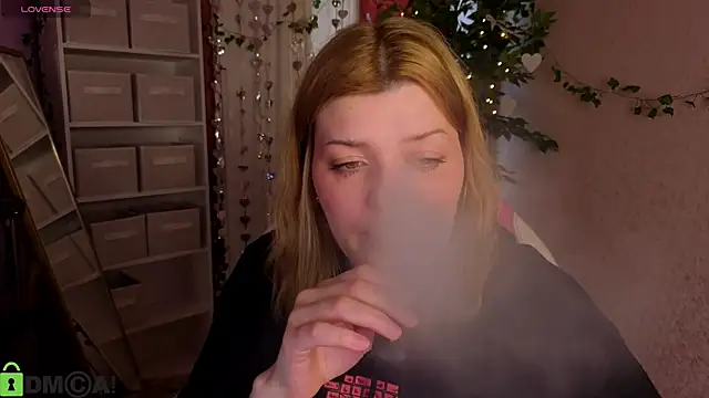 Michele Greenn online show from 03/21/26, 01:10