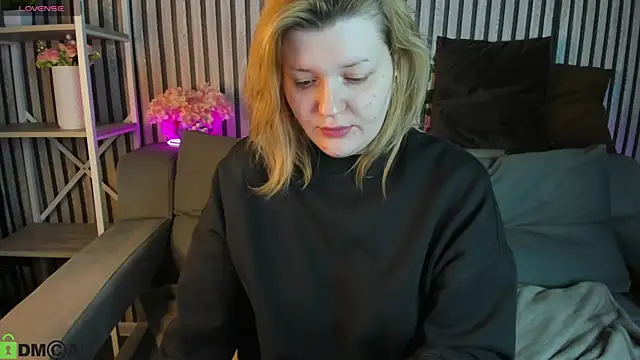 Michele Greenn online show from 04/21/26, 01:07