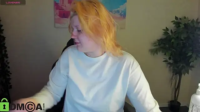 Snapshot of Michele_Greenn chatting on 06/21/26, 01:08 Michele Greenn online show from 06/21/26, 01:08