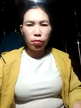 Snapshot of cicnci chatting on 10/07/25, 01:25 cicnci online show from 10/07/25, 01:25