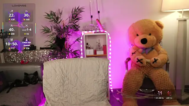 NovaHollisx online show from 02/04/26, 04:51