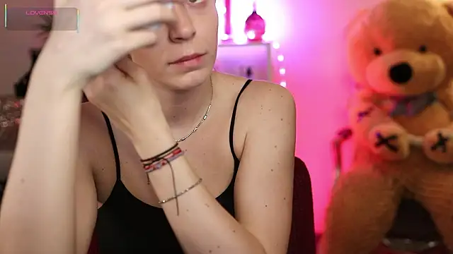 NovaHollisx online show from 03/30/26, 04:02