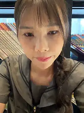 Snapshot of Adora188 chatting on 06/03/26, 12:24 Adora188 online show from 06/03/26, 12:24
