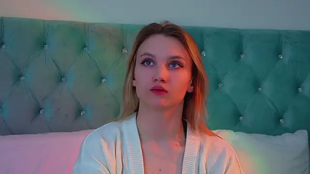 StacyEvances online show from 03/22/26, 06:11