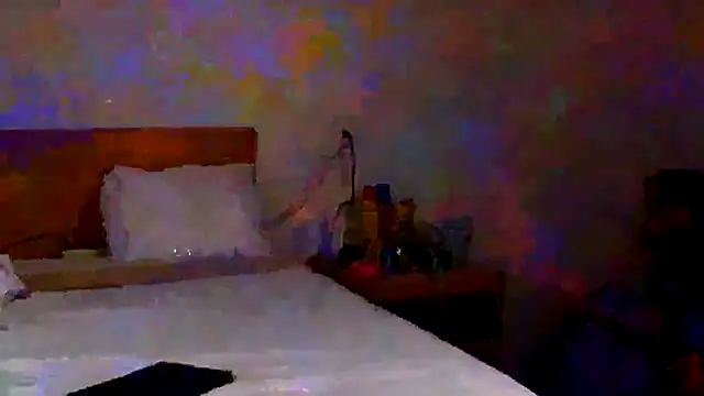 SparklesB1tch online show from 11/23/25, 11:32