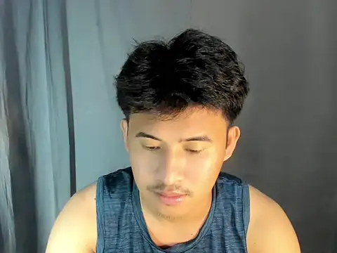 Snapshot of Adim-pinoy146 chatting on 05/21/26, 07:10 Adim-pinoy146 online show from 05/21/26, 07:10