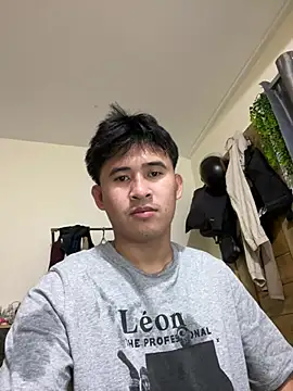 Snapshot of Adim-pinoy146 chatting on 06/14/26, 07:27 Adim-pinoy146 online show from 06/14/26, 07:27