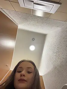 KittyQueeny online show from 12/22/25, 11:07