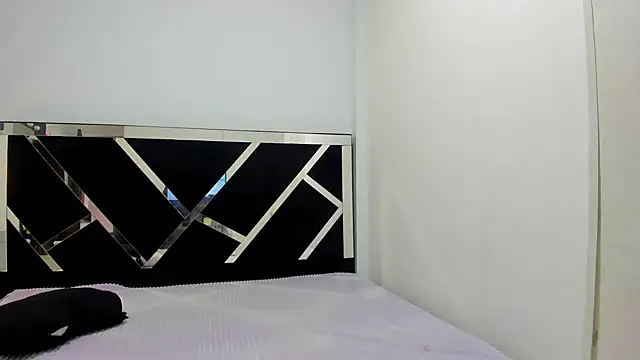 iisabella noa online show from 09/11/25, 12:38