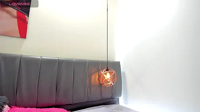 Snapshot of iisabella_noa chatting on 07/08/26, 12:42 iisabella noa online show from 07/08/26, 12:42