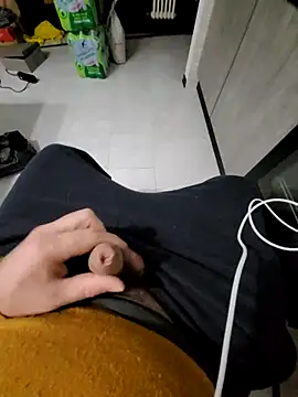 giova17cm online show from 11/19/25, 11:05