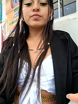 LunaHot 777 online show from 10/31/25, 03:13