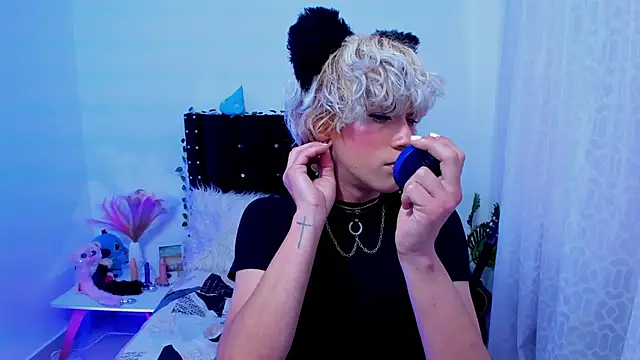 Cooperrosscute233 online show from 11/12/25, 08:19