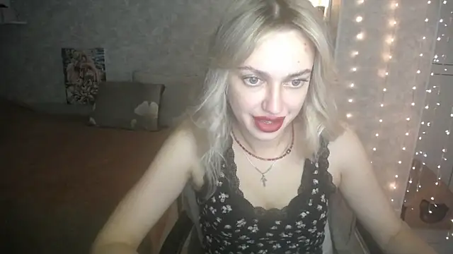 Snapshot of NickyAdamidi chatting on 11/13/25, 04:17 NickyAdamidi online show from 11/13/25, 04:17