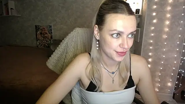 Snapshot of NickyAdamidi chatting on 11/16/25, 03:50 NickyAdamidi online show from 11/16/25, 03:50