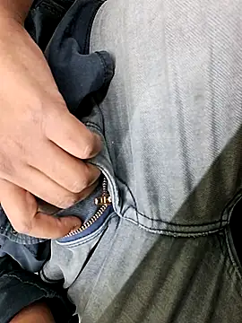 puuuhi online show from 04/23/26, 12:29