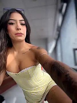 MystiqueXXX online show from 06/05/26, 01:06