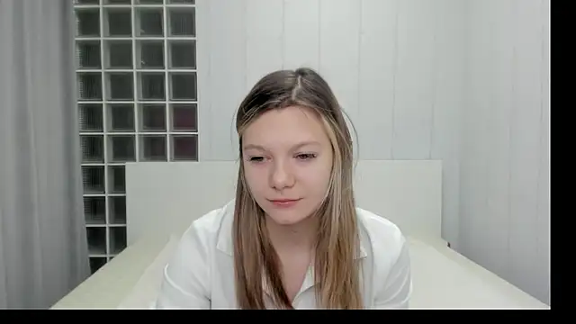 Sunny Sammy online show from 12/14/25, 01:22