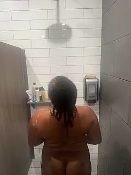 reinagotthroat online show from 04/10/26, 06:01