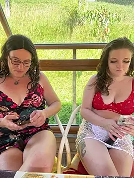 Snapshot of Kinkybooby chatting on 06/20/26, 10:18 Kinkybooby online show from 06/20/26, 10:18
