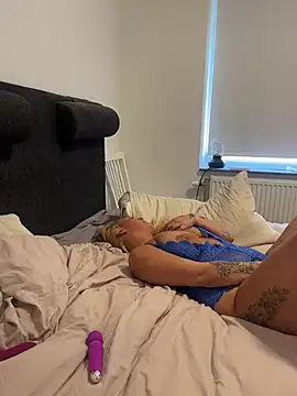 SvenskMILF online show from 03/26/26, 11:16