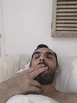 hotmen83 online show from 10/08/25, 08:50