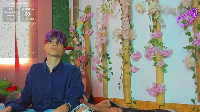 spicy adonhis online show from 09/17/25, 12:40