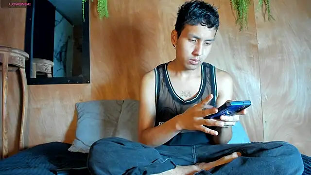 spicy adonhis online show from 04/01/26, 01:41