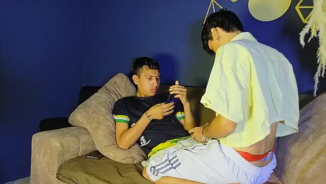 spicy adonhis online show from 04/25/26, 01:41