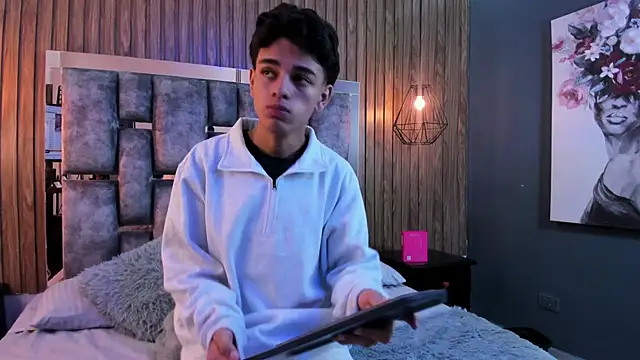 owen  johnson online show from 11/05/25, 12:38