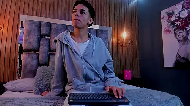 owen  johnson online show from 11/14/25, 12:15