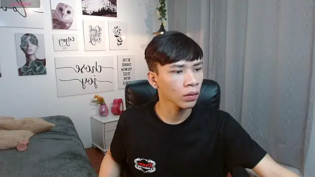 nathanclay online show from 09/28/25, 01:55