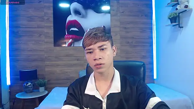 nathanclay online show from 02/06/26, 03:22