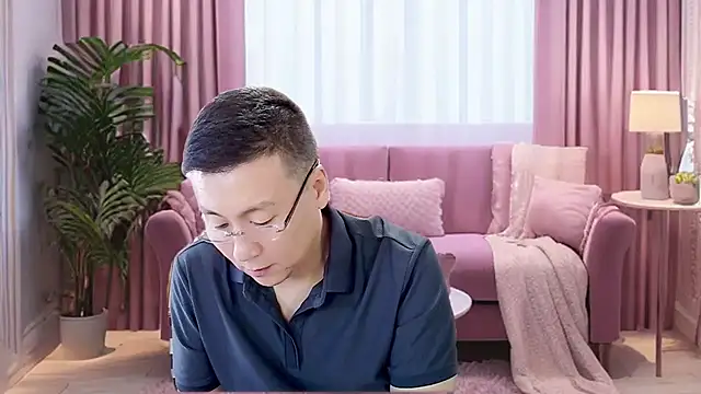 Snapshot of rongtiangongna chatting on 10/30/25, 04:25 rongtiangongna online show from 10/30/25, 04:25