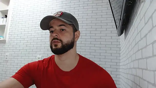 Snapshot of BombeiroHotx chatting on 09/17/25, 09:16 BombeiroHotx online show from 09/17/25, 09:16