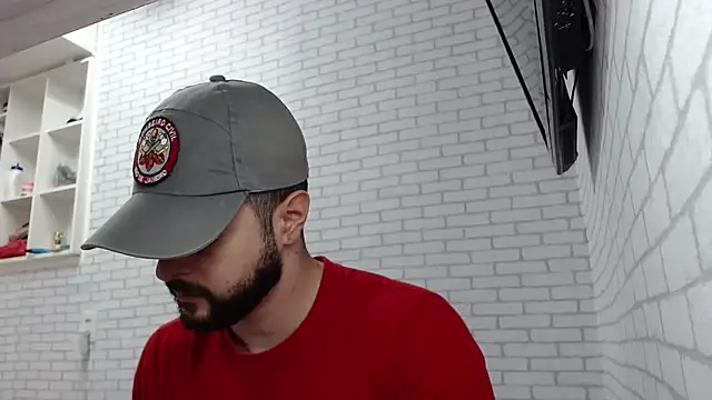 BombeiroHotx online show from 12/15/25, 07:40