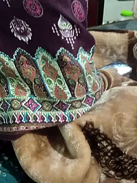 kashmiri17 online show from 12/05/25, 11:19