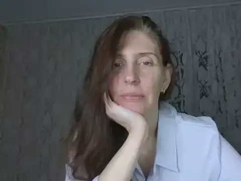 Snapshot of CandiCole chatting on 10/10/25, 01:48 CandiCole online show from 10/10/25, 01:48