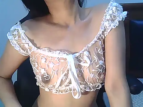 lovelynie123 online show from 10/24/25, 09:44