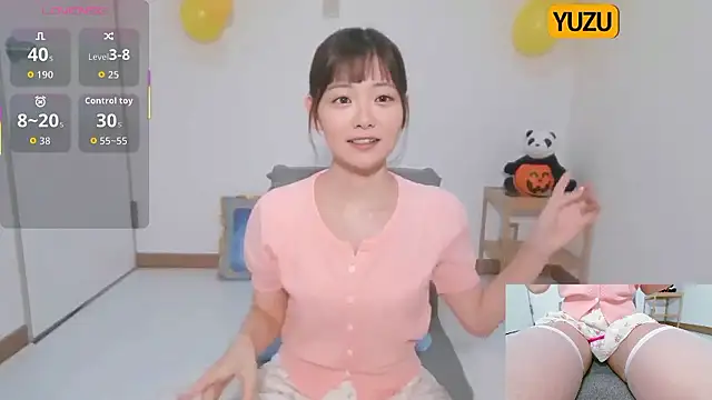 Snapshot of yuzukichi_jp chatting on 10/10/25, 04:11 yuzukichi jp online show from 10/10/25, 04:11