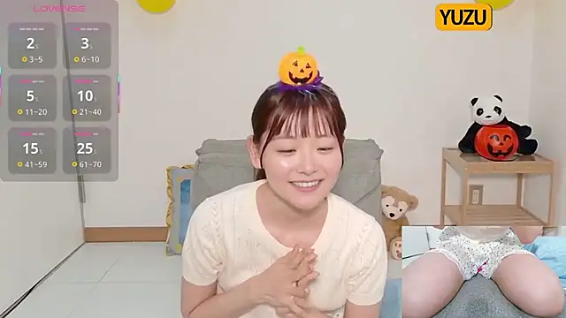 Snapshot of yuzukichi_jp chatting on 10/14/25, 04:13 yuzukichi jp online show from 10/14/25, 04:13