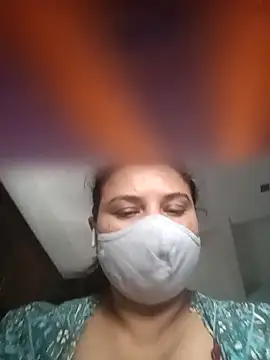 Snapshot of Tamil_Sivani chatting on 10/14/25, 03:07 Tamil Sivani online show from 10/14/25, 03:07