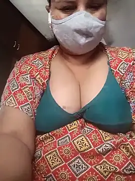 Snapshot of Tamil_Sivani chatting on 10/15/25, 03:39 Tamil Sivani online show from 10/15/25, 03:39