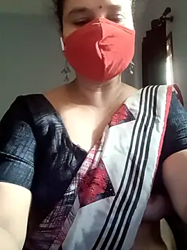 Snapshot of Tamil_Sivani chatting on 06/16/26, 03:31 Tamil Sivani online show from 06/16/26, 03:31