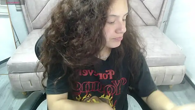 Velvet Moon V online show from 03/12/26, 08:48