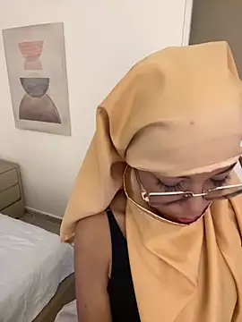 naishaa  online show from 02/23/26, 06:38