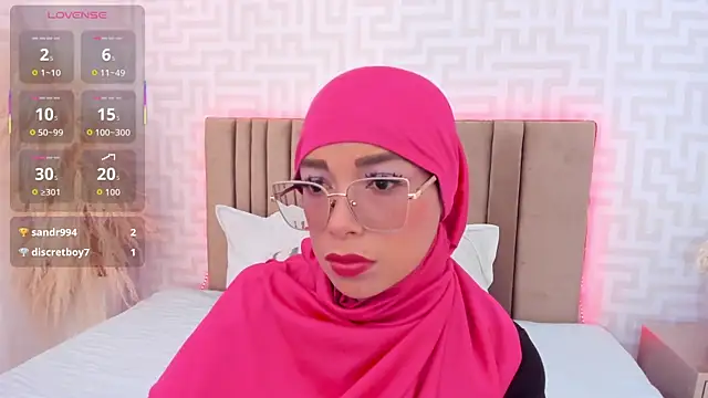 Snapshot of naishaa_ chatting on 06/16/26, 05:15 naishaa online show from 06/16/26, 05:15