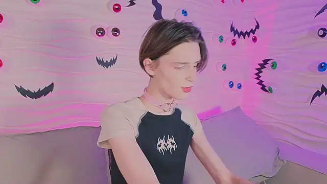 madi snow online show from 10/29/25, 05:20